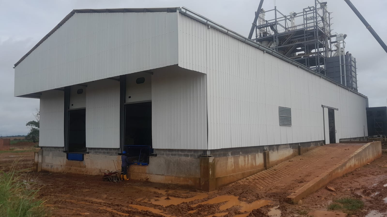 Construcción de bodega y zona de despacho a granel y recibo de la planta de balanceados de la finca Barlovento.